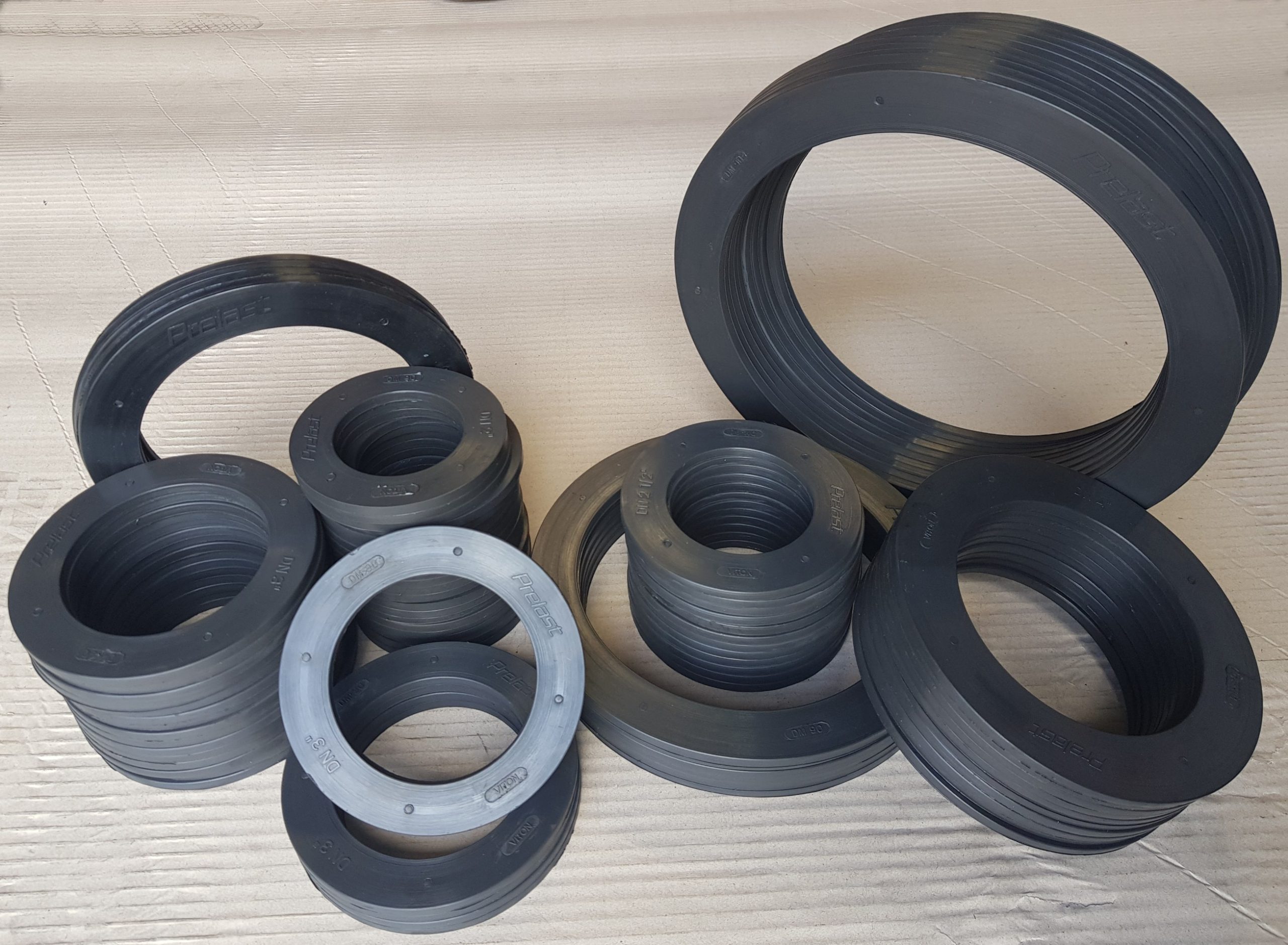 Juntas RF con Núcleo Metálico